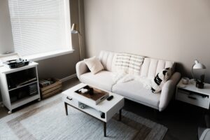 Living-room with couch 